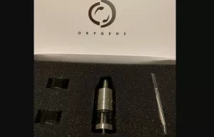 Vampire V2 Atomizer from Oxygene Mods. Familiar "genesis", by old standards